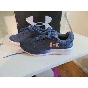 NWT Womens Under Armour Tennis Shoes 6.5